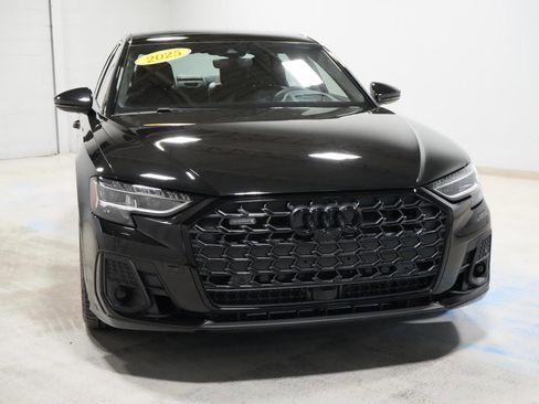 Used 2025 Audi A8 L 3.0T AWD/4WD image 16