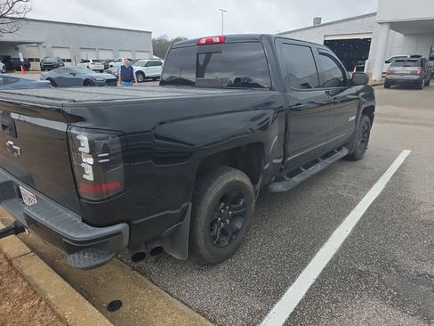 Used 2018 Chevrolet Silverado 1500 LT w/ All Star Edition image 7