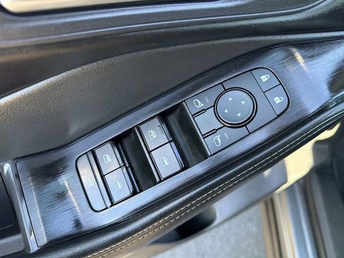 Used 2024 Nissan Rogue SV image 16