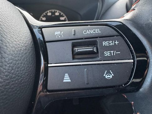 Used 2025 Honda HR-V Sport image 19