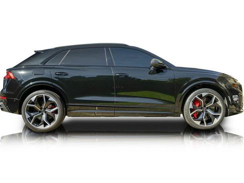 Used 2023 Audi RS Q8 AWD/4WD image 2