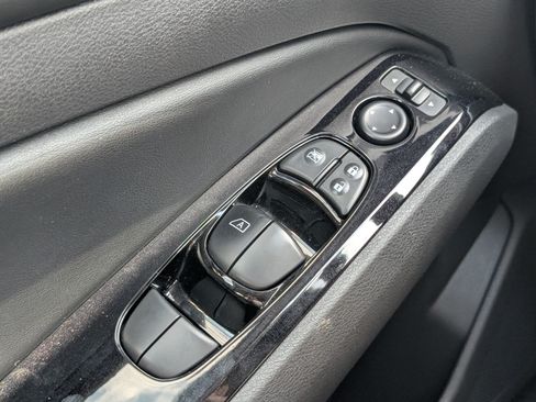 Used 2024 Nissan Altima 2.5 SR FWD image 22