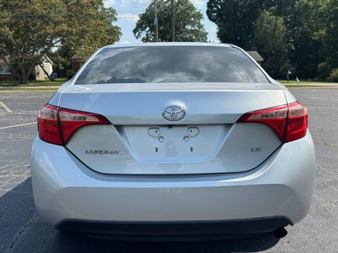 Used 2017 Toyota Corolla LE FWD image 6