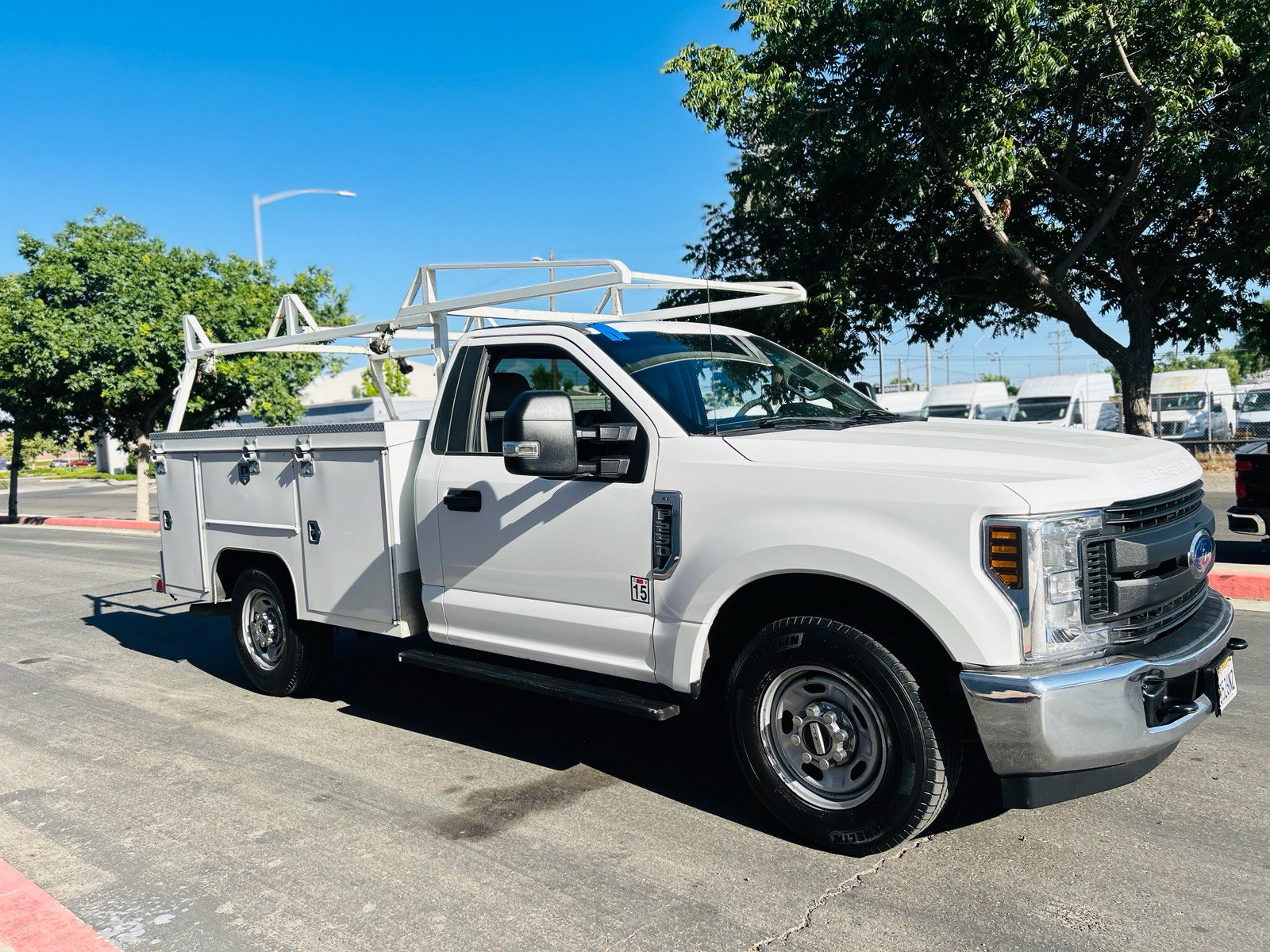 Used 2018 Ford F250 XL w/ Power Equipment Group RWD image 3