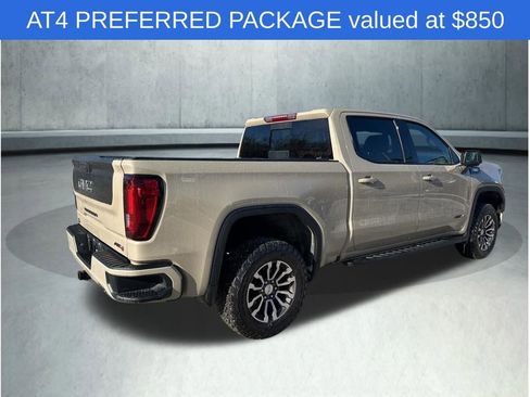 Used 2022 GMC Sierra 1500 AT4 w/ AT4 Preferred Package AWD/4WD image 7