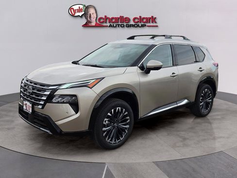 New 2026 Nissan Rogue Platinum AWD/4WD image 2