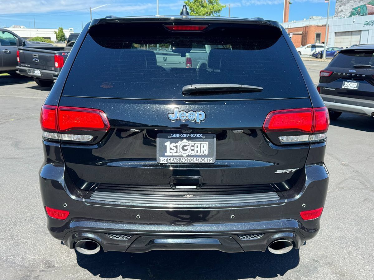 Used 2017 Jeep Grand Cherokee SRT AWD/4WD image 8
