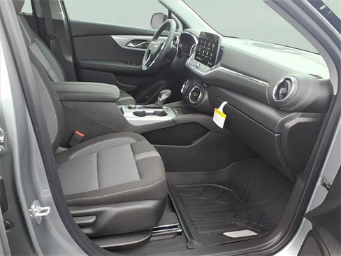 New 2025 Chevrolet Blazer LT w/ Redline Edition image 18