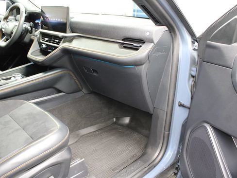 Used 2026 Ford Explorer Tremor w/ Tremor Convenience Package AWD/4WD image 40