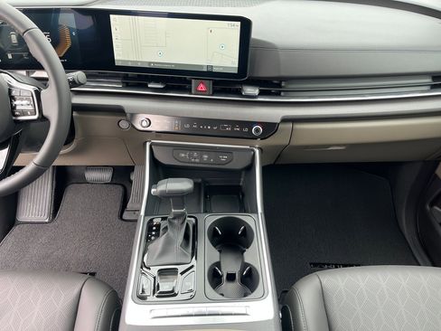 New 2026 Kia Carnival EX image 30