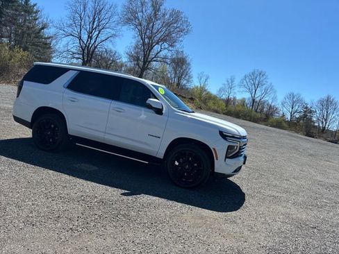 Used 2025 Chevrolet Tahoe LT w/ Advanced Technology Package AWD/4WD image 7