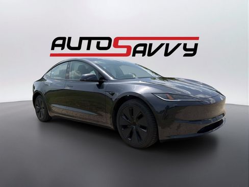 Used 2025 Tesla Model 3 Long Range RWD image 3