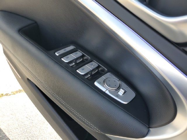 Used 2022 Genesis G70 2.0T RWD image 36