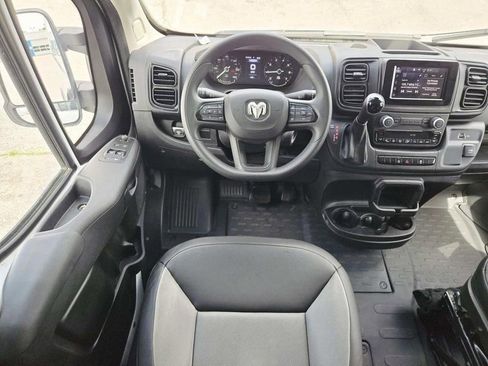 Used 2026 RAM ProMaster 2500 w/ Convenience Group FWD image 11