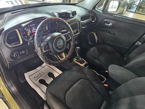 Used 2015 Jeep Renegade Latitude w/ Popular Equipment Group AWD/4WD image 27