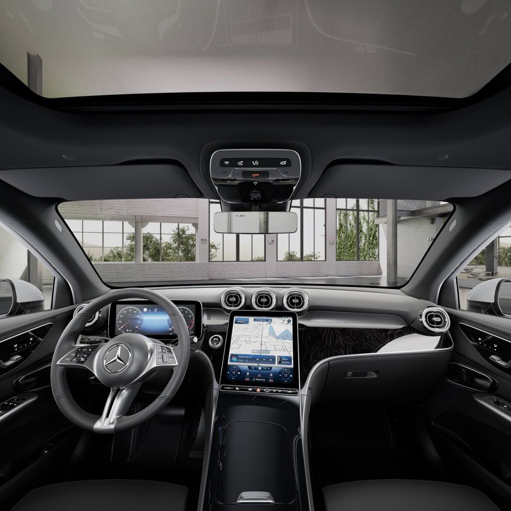 Used 2026 Mercedes-Benz GLC 300 image 42