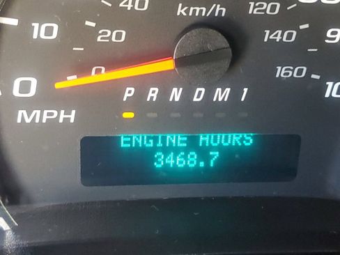 Used 2015 Chevrolet Express 3500 Extended w/ Chrome Appearance Package RWD image 27