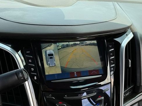Used 2020 Cadillac Escalade Platinum AWD/4WD image 4