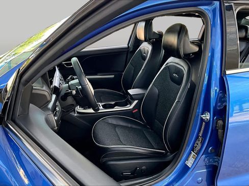 Used 2025 Kia K4 GT-Line w/ GT-Line Sunroof Package FWD image 8