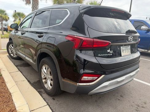 Used 2019 Hyundai Santa Fe SE FWD image 3
