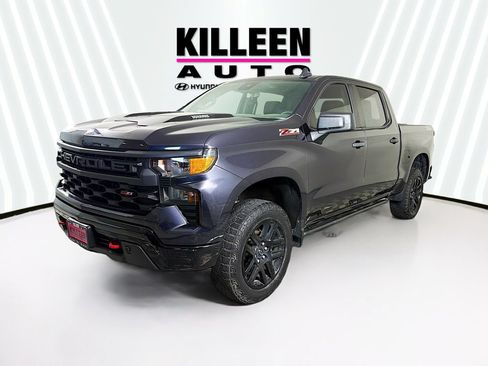 Used 2022 Chevrolet Silverado 1500 Custom Trail Boss AWD/4WD image 3