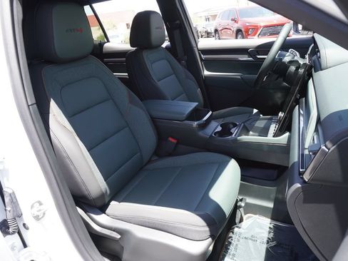 New 2026 GMC Terrain AT4 w/ Technology Package II AWD/4WD image 14