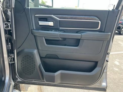 Used 2024 RAM 2500 Big Horn AWD/4WD image 29