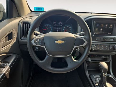 Used 2022 Chevrolet Colorado W/T w/ WT Convenience Package AWD/4WD image 12