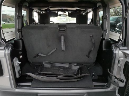 Used 2022 Jeep Wrangler Sport AWD/4WD image 18