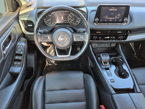 Certified 2021 Nissan Rogue SV w/ Premium Package FWD image 14