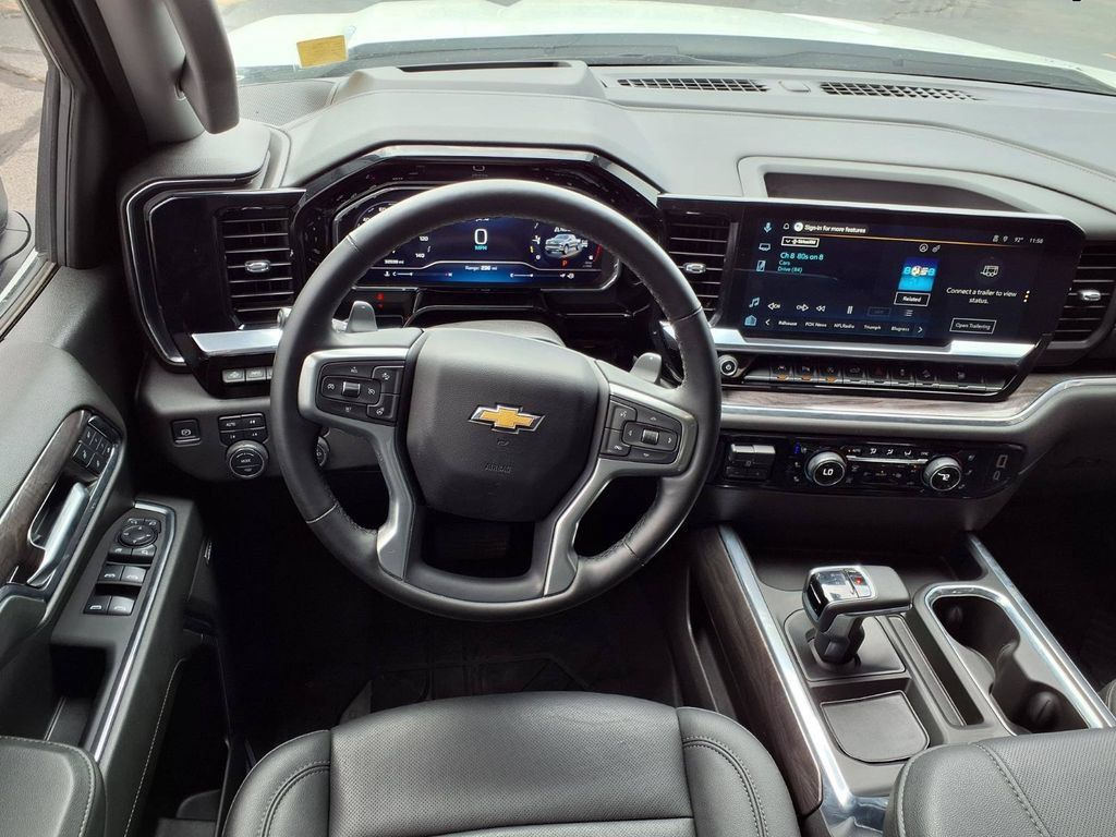 Used 2024 Chevrolet Silverado 1500 LTZ w/ Technology Package AWD/4WD image 7