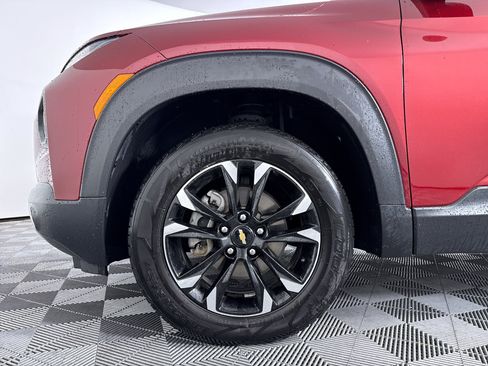 Used 2023 Chevrolet TrailBlazer LT AWD/4WD image 19