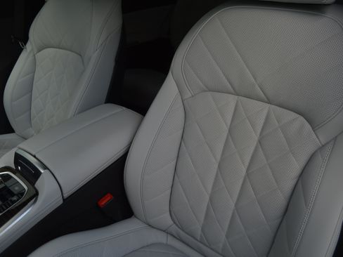 Certified 2026 BMW X7 xDrive40i AWD/4WD image 27