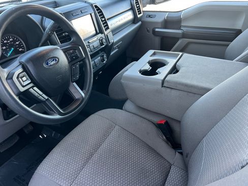 Used 2022 Ford F250 XLT w/ FX4 Off-Road Package image 10