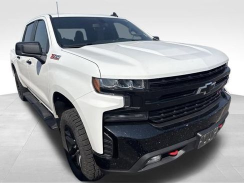 Used 2021 Chevrolet Silverado 1500 LT Trail Boss w/ LPO, Dark Essentials Package AWD/4WD image 7