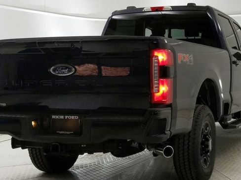 Used 2024 Ford F250 XLT w/ XLT Premium Package AWD/4WD image 4