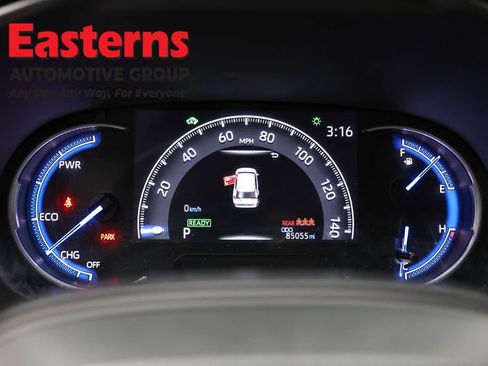 Used 2023 Toyota RAV4 LE AWD/4WD image 18