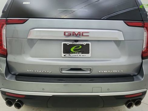 Used 2024 GMC Yukon Denali AWD/4WD image 12