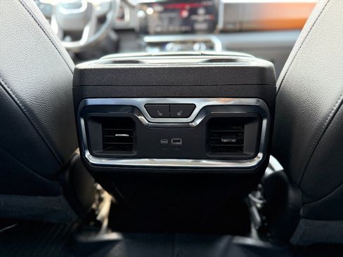 Used 2022 GMC Sierra 1500 Denali AWD/4WD image 22