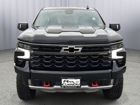 Used 2024 Chevrolet Silverado 1500 ZR2 w/ Technology Package AWD/4WD image 9