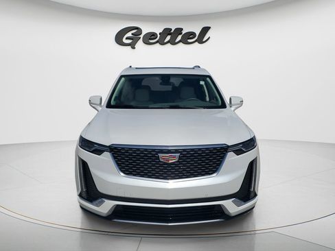 Used 2024 Cadillac XT6 Premium Luxury AWD/4WD image 2