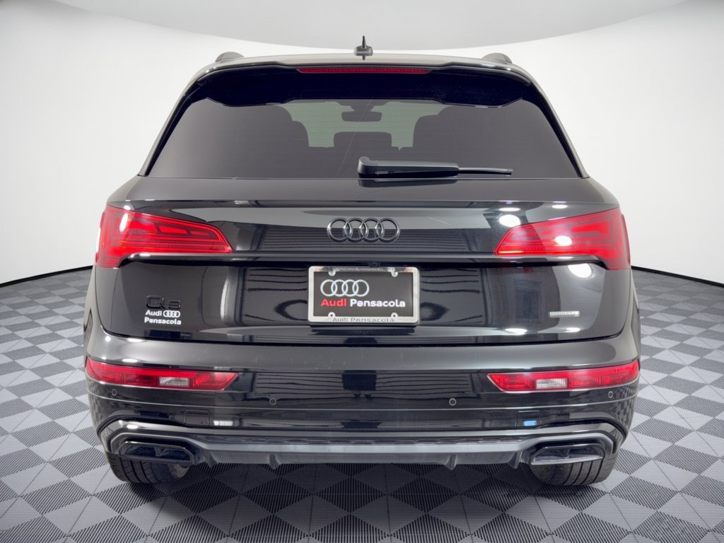 Used 2024 Audi Q5 2.0T Premium w/ Summer of Audi Package AWD/4WD image 11