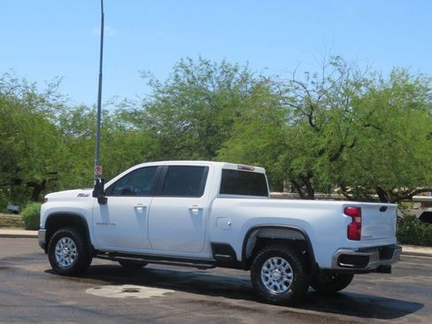 Used 2020 Chevrolet Silverado 2500 LT w/ Z71 Off-Road Package AWD/4WD image 5