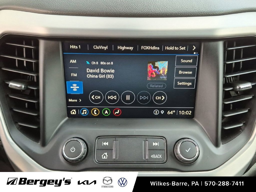 Used 2021 GMC Acadia SLT w/ LPO, Floor Liner Package AWD/4WD image 17