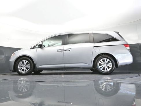Used 2016 Honda Odyssey EX-L image 42