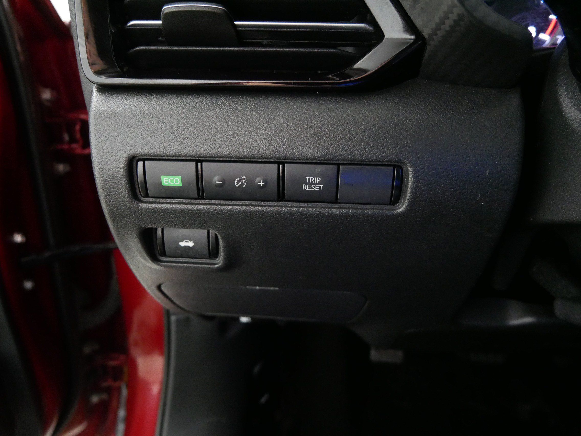 Used 2020 Nissan Sentra SV FWD image 26