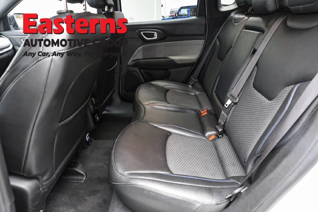 Used 2024 Jeep Compass Latitude AWD/4WD image 22