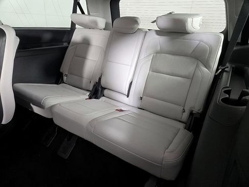 New 2025 Lincoln Navigator L Reserve AWD/4WD image 10