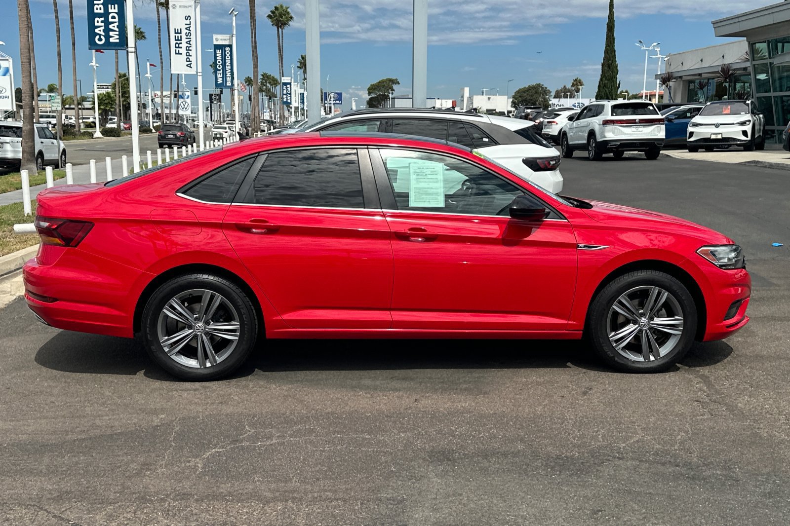 Used 2019 Volkswagen Jetta R-Line FWD image 3