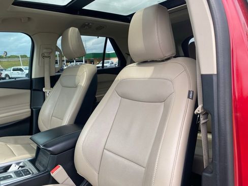 Used 2020 Ford Explorer Limited w/ Class III Trailer Tow Package image 11